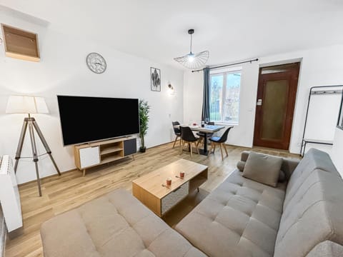 Maison lumineuse avec verrière & grand écran House in Île-de-France