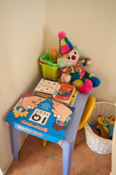 Sea Gum -3 minutes walk to Fairhaven beach House in Aireys Inlet