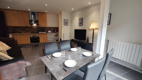 Communal lounge/ TV room, Living room, heating