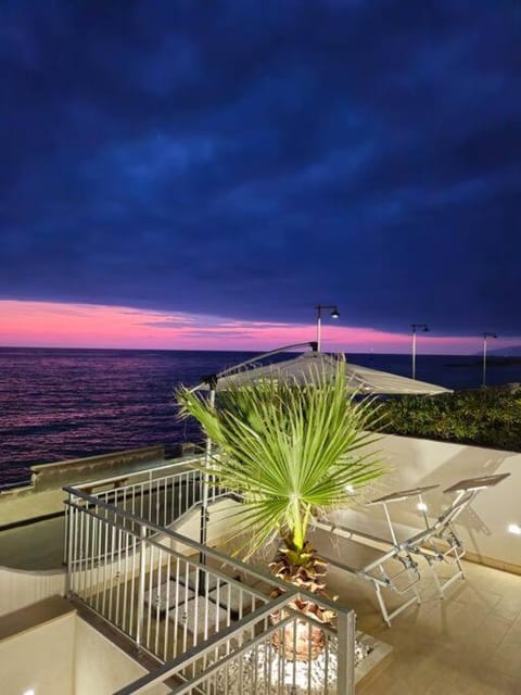 Natural landscape, View (from property/room), Balcony/Terrace, Beach, Sea view, Sunset