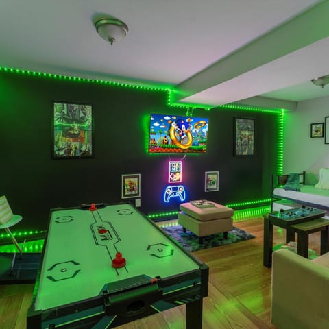 Game Room, TV and multimedia