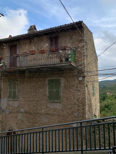 Property building, View (from property/room), Balcony/Terrace