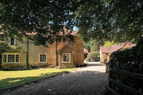 Property building, Spring