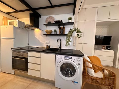 Apartaestudio muy próximo Valencia Apartment in Valencia