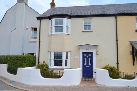 Magnet Cottage House in Teignmouth