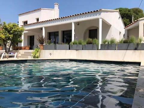 Villa MAJOULIÈRE Villa in La Ciotat