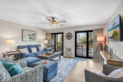 Living room, Evening entertainment