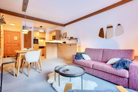Bed, kitchen