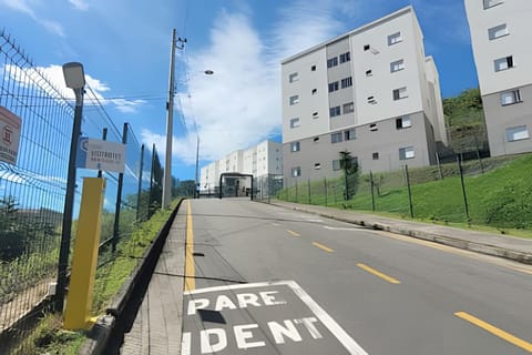 On site, Location