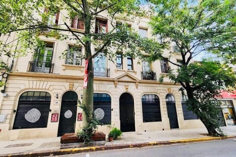 Property building, Facade/entrance, Day, Neighbourhood, City view, Location
