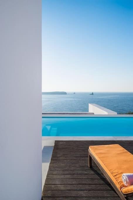 Luxury villa-The Edge Villa in Paros, Greece
