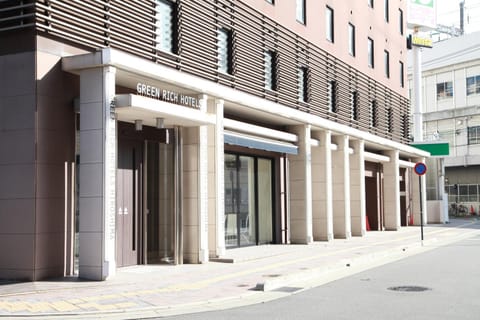 Facade/entrance