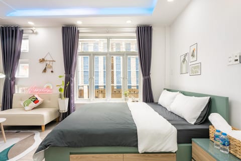 Bed, Photo of the whole room, Bedroom