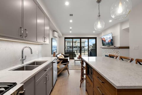 The Beach House at Saratoga Modern Beach Oasis Apartment in Vancouver Island