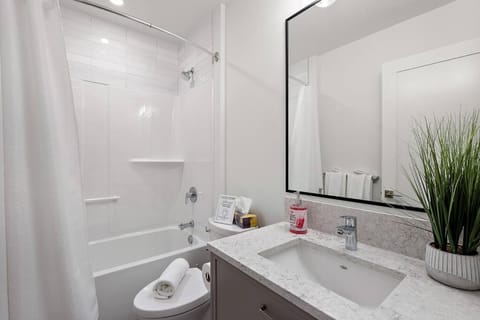 The Beach House at Saratoga Modern Beach Oasis Apartment in Vancouver Island