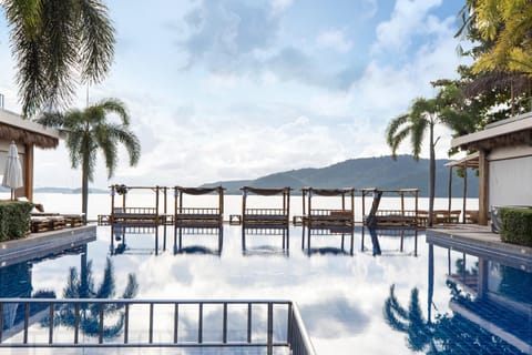 Day, Natural landscape, View (from property/room), Pool view, Sea view, Swimming pool