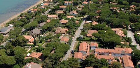 Appartamenti in Villa e Casali a Giannella Apartment hotel in Giannella