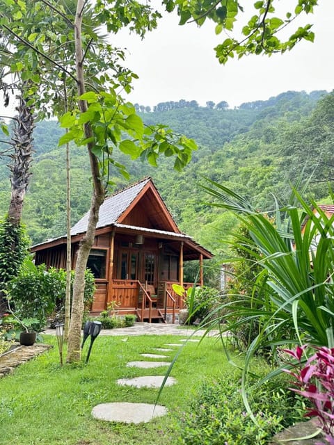 Property building, Natural landscape, Garden view, Mountain view