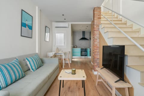 Living room, Dining area, kitchen