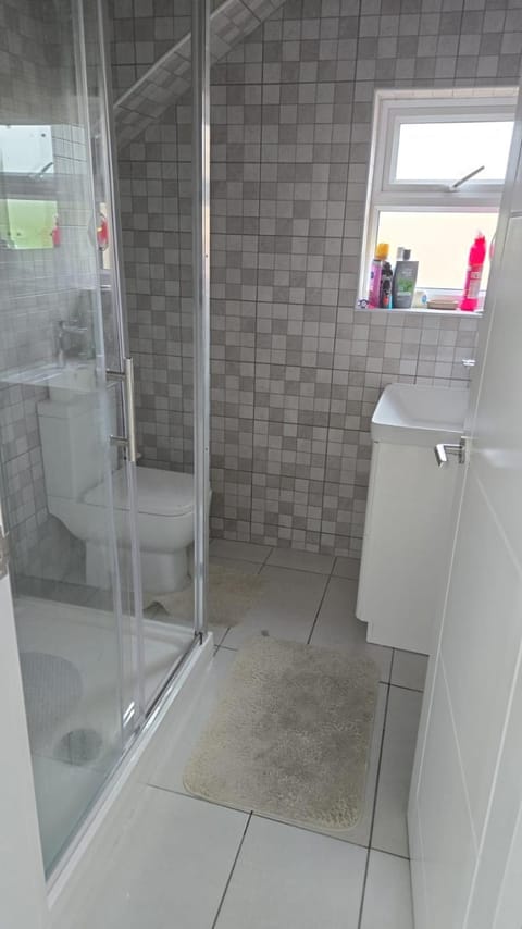 Fairestone House Bed and Breakfast in Leicester