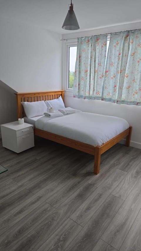 Fairestone House Bed and Breakfast in Leicester