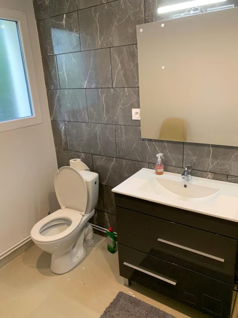 Agréable appartement 2 pièces Apartment in Île-de-France