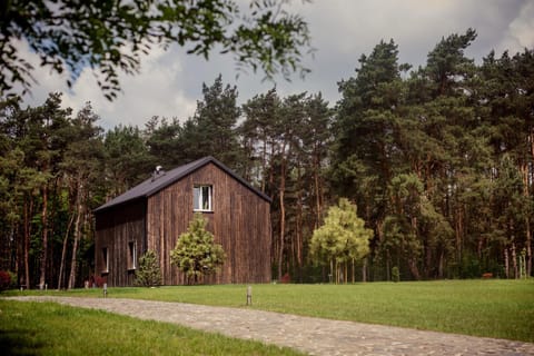 Property building, Day, Natural landscape, Garden, Garden view