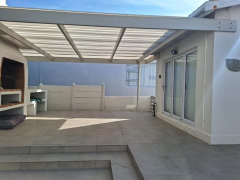 Nautilus Flat House in Western Cape