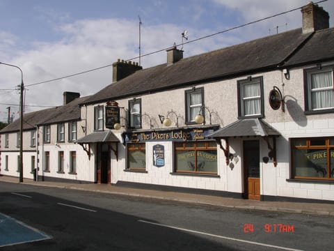 The Pikers Lodge Hotel in Longford