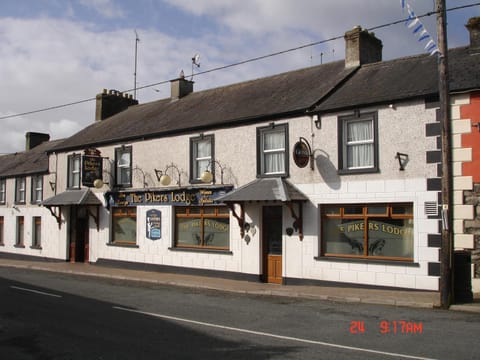 The Pikers Lodge Hotel in Longford