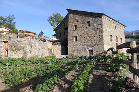 Il noce e la strega Country House in Aosta Valley, Italy
