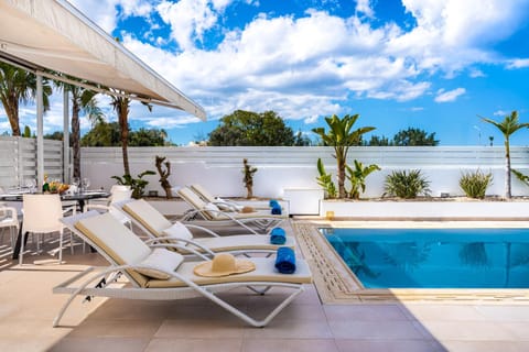 Natural landscape, Pool view, Swimming pool, Swimming pool, sunbed