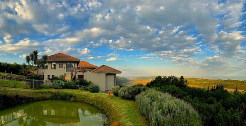 Property building, Natural landscape, Lake view, Landmark view, River view