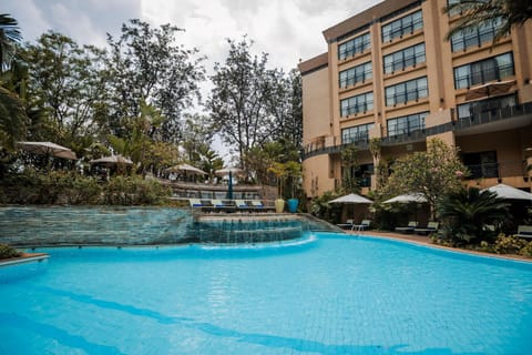 Swimming pool