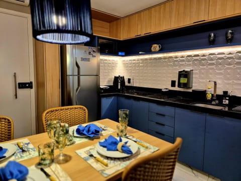 Kitchen or kitchenette, Dining area, stove