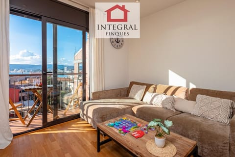 Property building, Communal lounge/ TV room, Day, Balcony/Terrace, Living room, Dining area