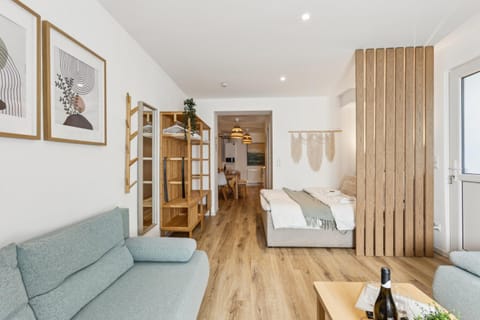 Living room, Seating area, Bedroom, towels, towels, wardrobe