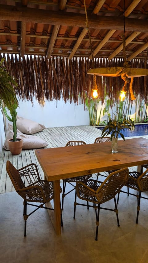 Patio, Dining area