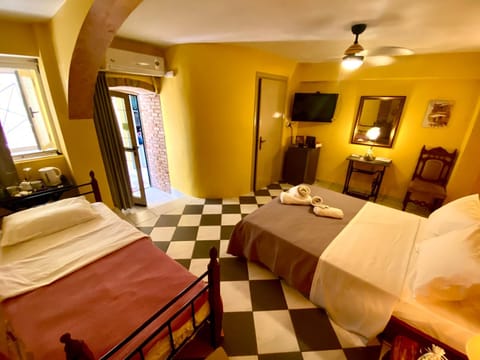 Tortuga Studios Aegina Port Apartment in Argolis, Greece