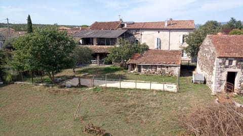 Maison sud Ardèche lavilledieu House in Provence-Alpes-Côte d'Azur