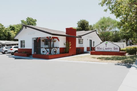 Paso Robles Wine Country Inn Motel in Paso Robles