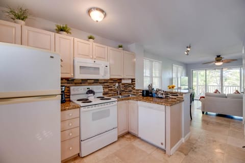 Cabana at the Golf Club - Monthly Rental House in Stock Island