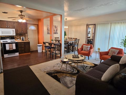 Kitchen or kitchenette, Living room, Dining area