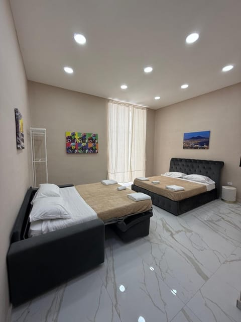 Valentino caracciolo 105 Apartment in Naples