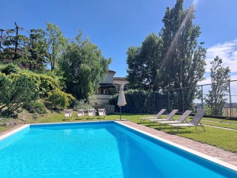 Property building, Pool view