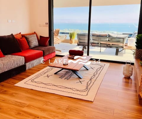 Living room, Lake view, Sea view