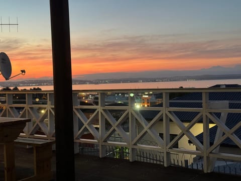 Property building, Balcony/Terrace, Sunrise, Sunset