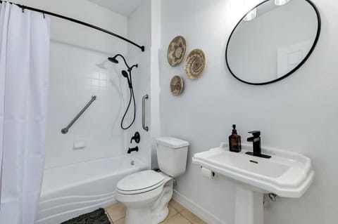 Bathroom, Bath