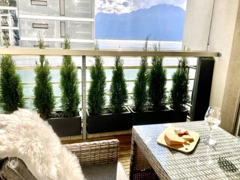 Balcony/Terrace, Dining area