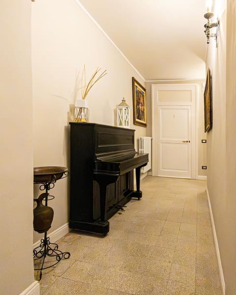 Area and facilities, furniture